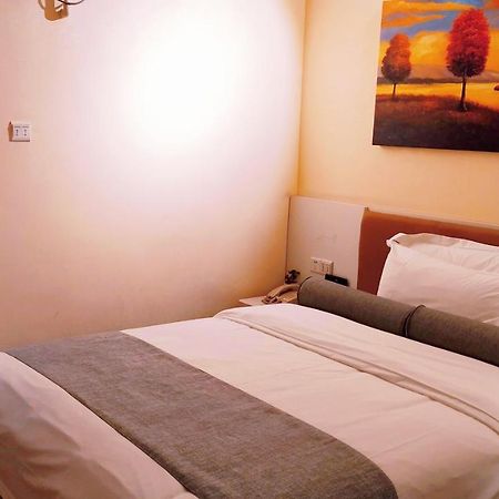 Mellow Orange Hotel - Bao'An เซินเจิ้น ภายนอก รูปภาพ